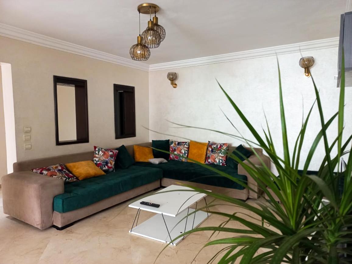 Superbe Appartement A Proximite De La Corniche Казабланка Екстериор снимка